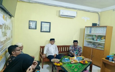 Kunjungan Kabid. Pendidikan Islam Kantor Wilayah Kementerian Agama Prop. NTT ke MIS Insan Robbani Waingapu